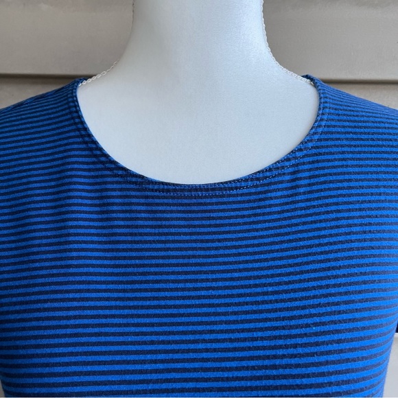 •GAP• Casual Blue Striped A-Line Dress - Size Medium - Picture 3 of 8